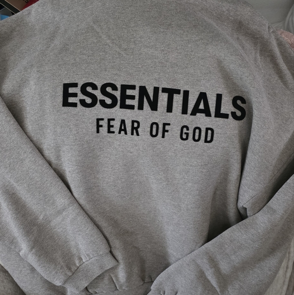 ESSENTIALS Fear of god
